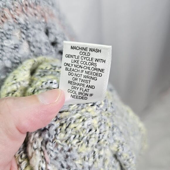 Sincerely Jules Pastel Floral Cropped Knit Sweater Size XS - Picture 9 of 10